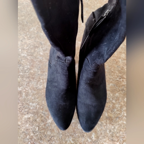 Forever 21 Faux Suede Knee-High Boots - Picture 6 of 7